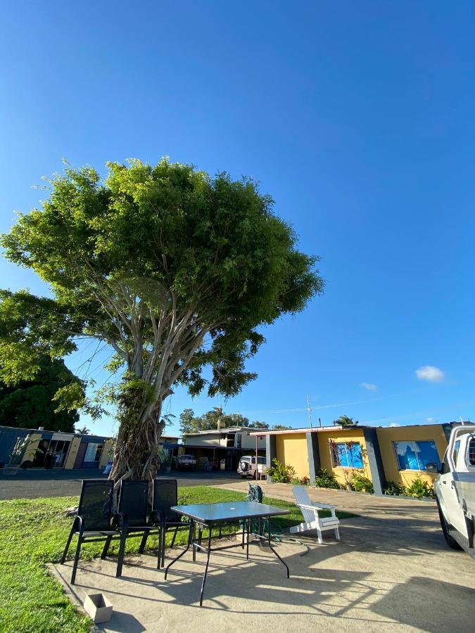 Proserpine Motor Lodge Exterior foto